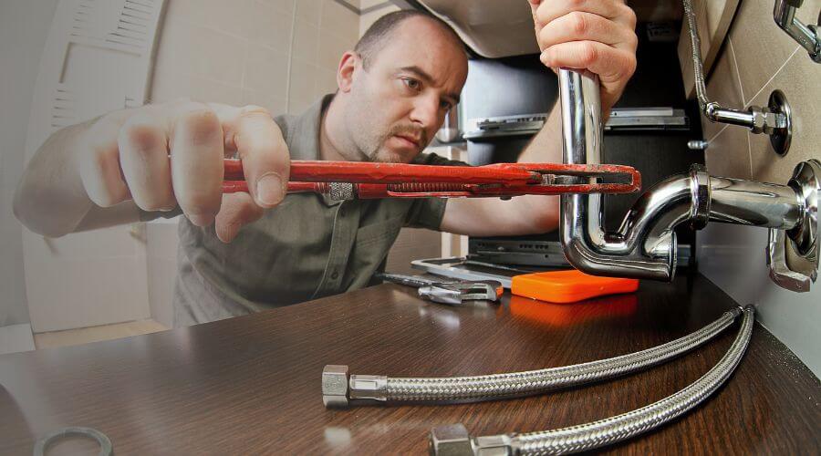 Expert burst pipe repair services in Myakka City, FL